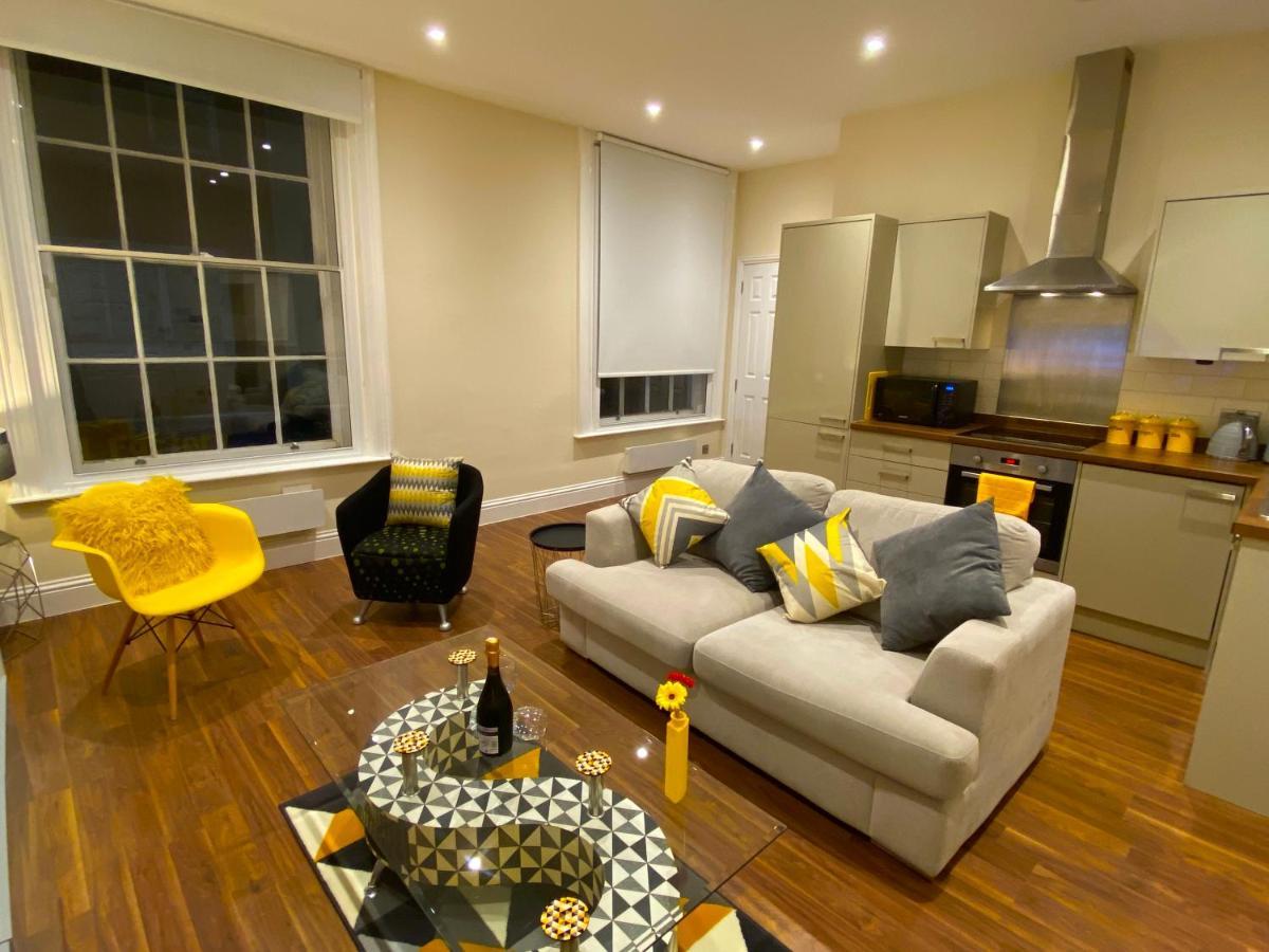 Deluxe High Street Apartment Canterbury Exterior foto